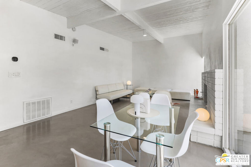 Racquet Club East - Residential