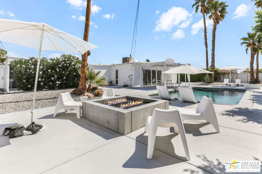 Racquet Club East - Residential