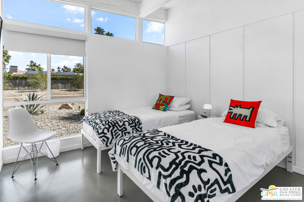 Racquet Club East - Residential