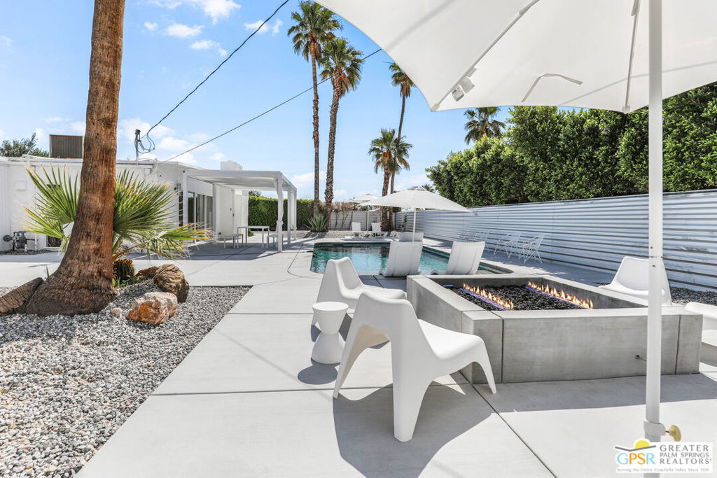 Racquet Club East - Residential