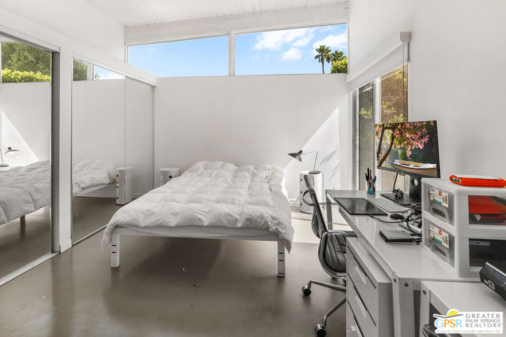 Racquet Club East - Residential