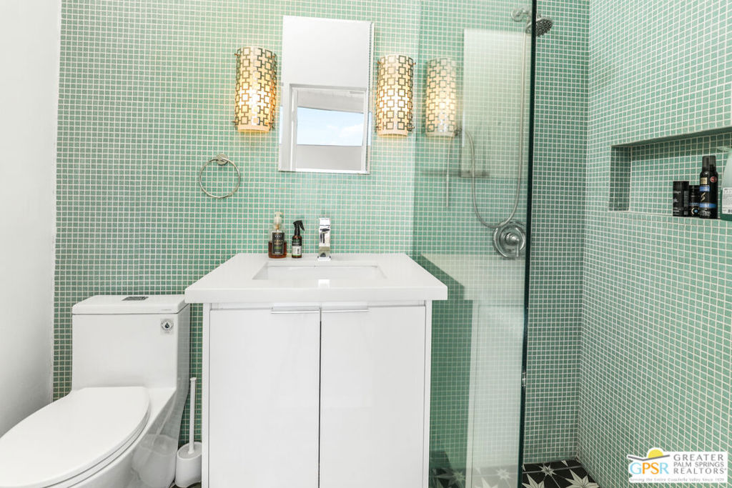 Racquet Club East - Residential