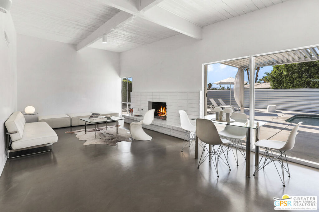 Racquet Club East - Residential