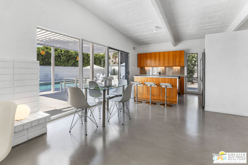 Racquet Club East - Residential