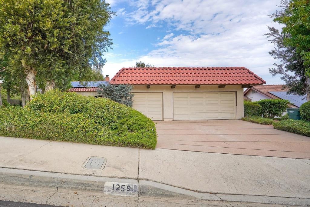 1259 Loma Portal Drive