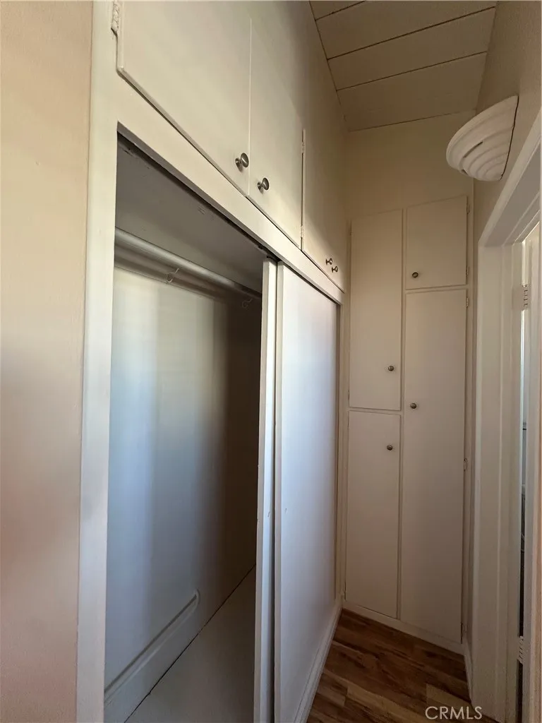 Long Beach, California 90803, United States, 1 Bedroom Bedrooms, ,1 BathroomBathrooms,Residential,Active,245381