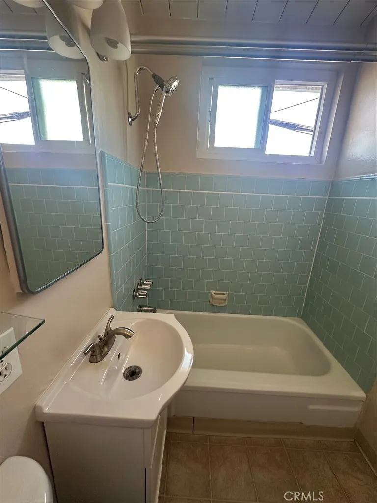 Long Beach, California 90803, United States, 1 Bedroom Bedrooms, ,1 BathroomBathrooms,Residential,Active,245381