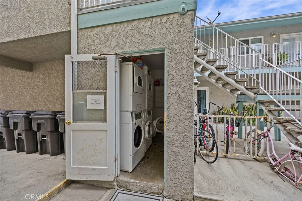 Long Beach, California 90803, United States, 1 Bedroom Bedrooms, ,1 BathroomBathrooms,Residential,Active,245381