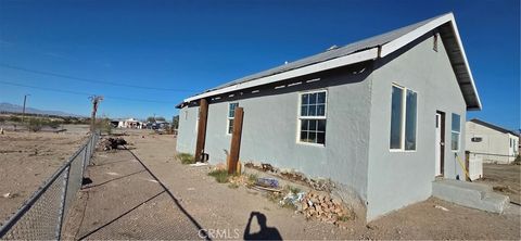 Photo of 212 Gilman Street, Needles, CA 92363 (MLS # MB26027335)