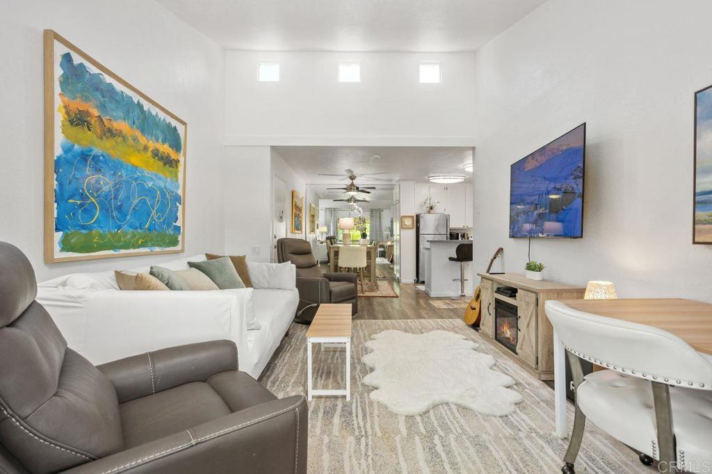 1885 Diamond Street 2-329