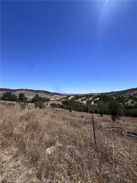 Tiny photo for 2296 Big Bear Lane, Paso Robles, CA 93446 (MLS # CV26149718)