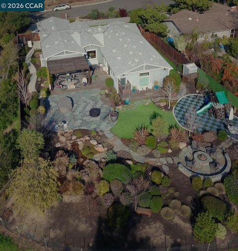 Photo of 286 286 Via Cima Ct Ct, Danville, CA 94526 (MLS # 41123247)