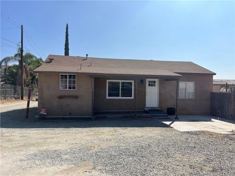 Photo of 10264 Mull Ave Ave, Riverside, CA 92503 (MLS # IG26038649)