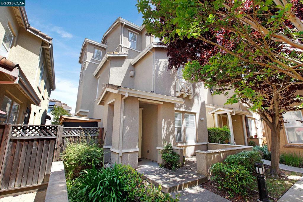 HILLTOP - Residential