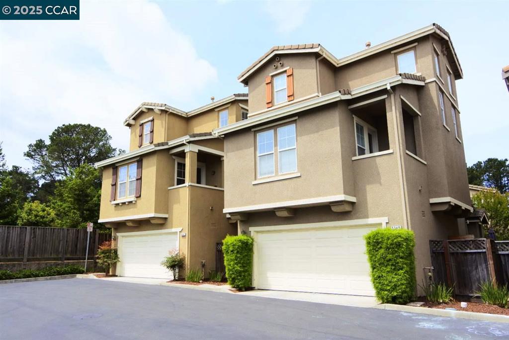 HILLTOP - Residential