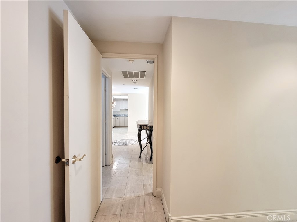 Alamitos Beach (AB) - Residential Lease