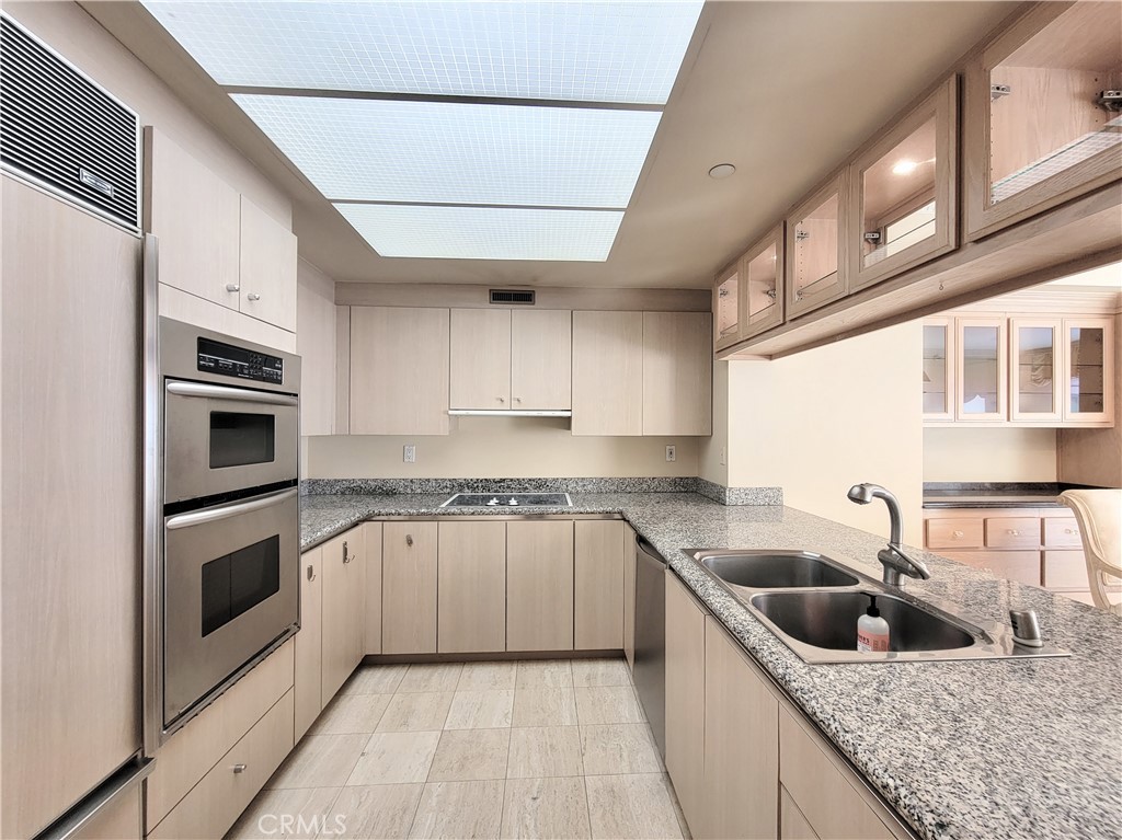 Alamitos Beach (AB) - Residential Lease