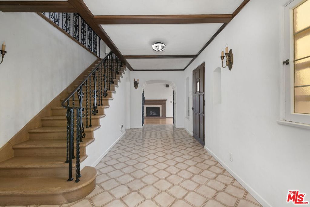 720 Chapala Drive