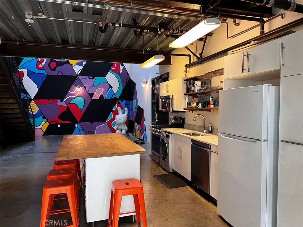 Photo of 1046 Princeton Dr #108, Marina Del Rey, CA 90292 (MLS # AR25280526)