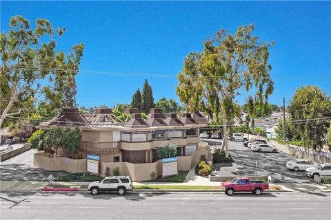 Photo of 11311 La Mirada Blvd #B, Whittier, CA 90604 (MLS # TR25229115) Photo of 11311 La Mirada Blvd #B, Whittier, CA 90604 (MLS # TR25229115)