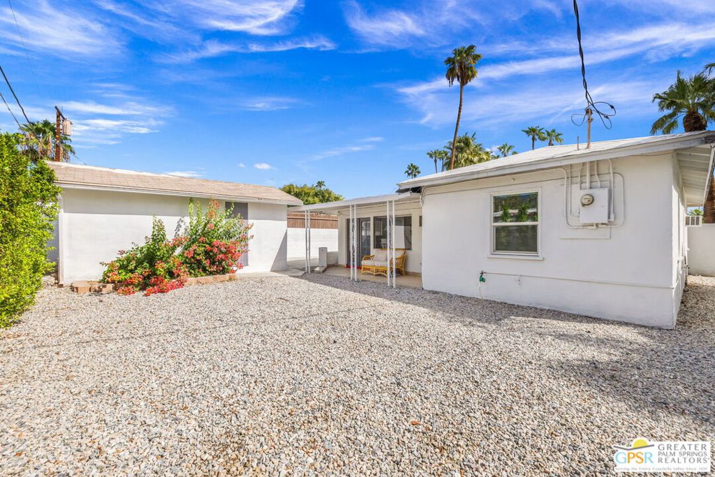 543 N Paseo De Anza