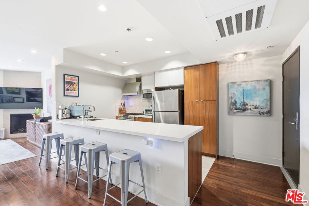 11321 Missouri Avenue 203