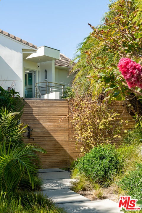 31558 Victoria Point Road