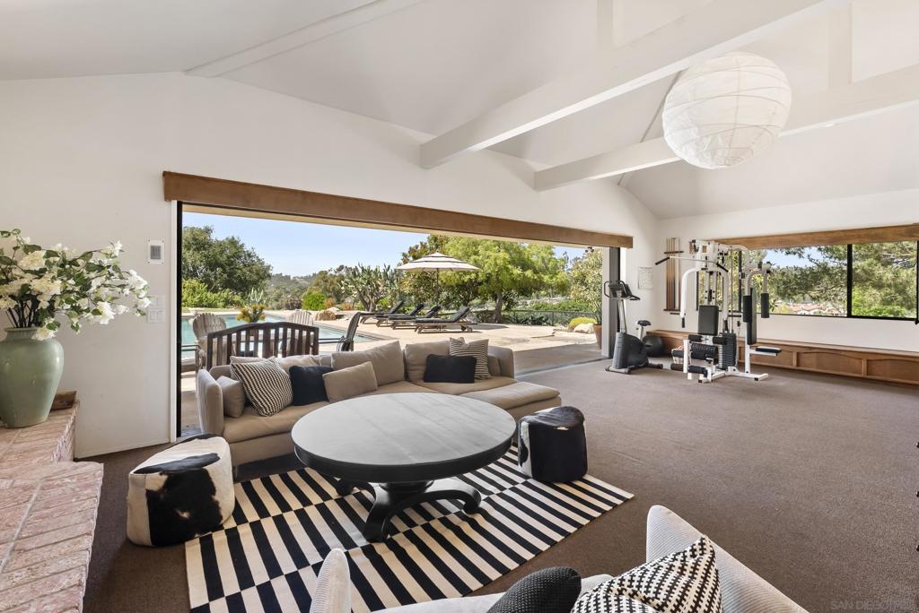 Rancho Santa Fe - Residential