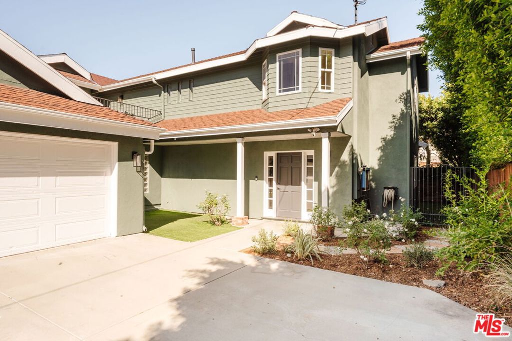 12171 Tiara Street