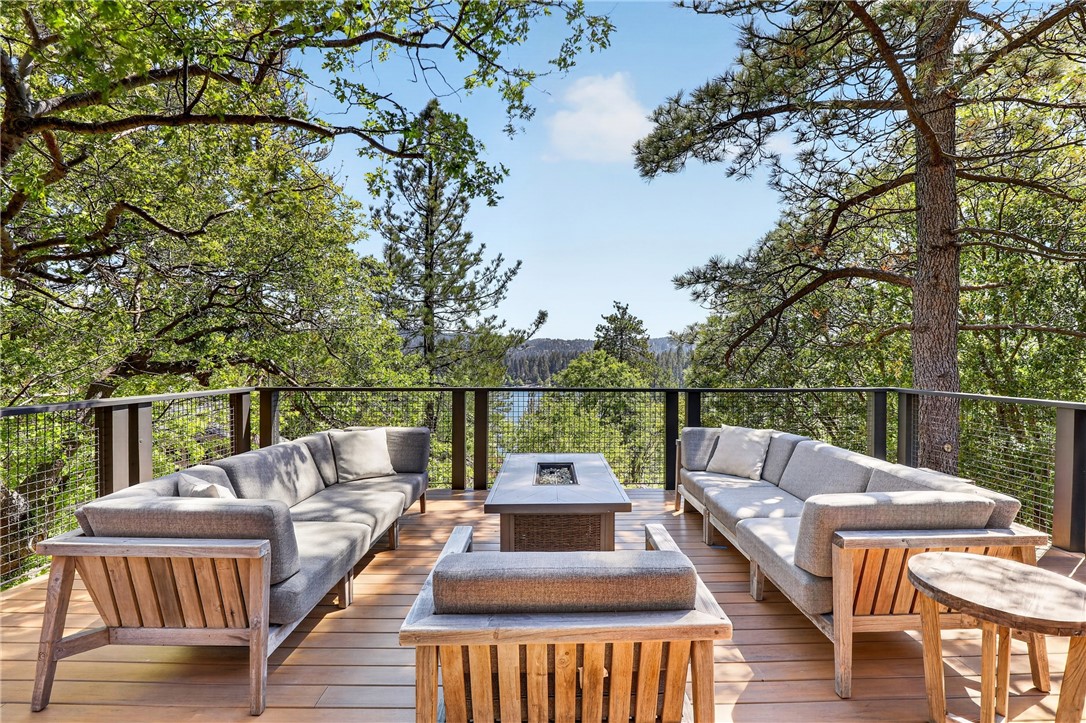 27921 West Shore
