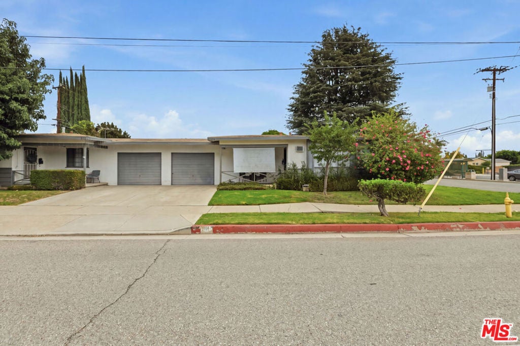 110 N Barranca Avenue