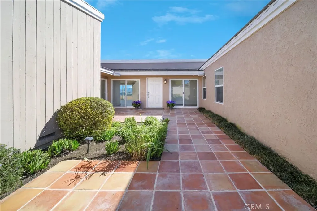 Laguna Niguel, California 92677, United States, 2 Bedrooms Bedrooms, ,2 BathroomsBathrooms,Residential,Active,3906