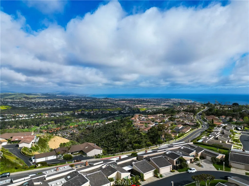 Laguna Niguel, California 92677, United States, 2 Bedrooms Bedrooms, ,2 BathroomsBathrooms,Residential,Active,3906
