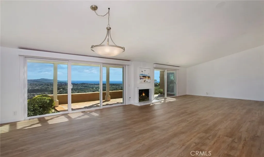 Laguna Niguel, California 92677, United States, 2 Bedrooms Bedrooms, ,2 BathroomsBathrooms,Residential,Active,3906