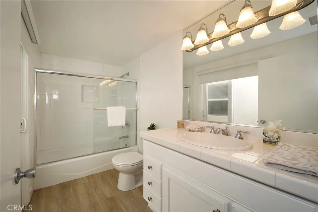 Laguna Niguel, California 92677, United States, 2 Bedrooms Bedrooms, ,2 BathroomsBathrooms,Residential,Active,3906