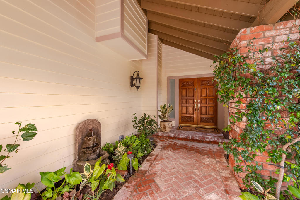 3339 Baccarat Street