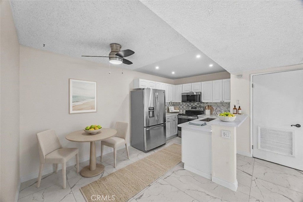 1480 W Edgehill 67
