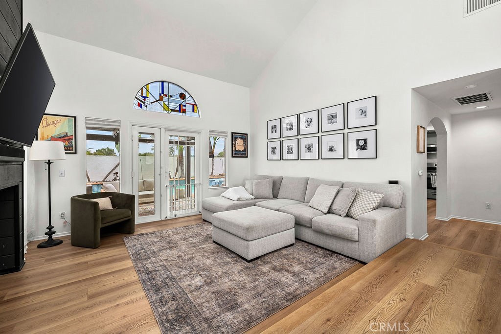 Villa Del Rio - Residential