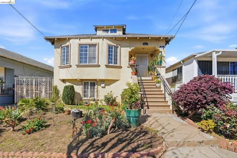 Photo of 2015 50Th Ave Ave, Oakland, CA 94601 (MLS # 41126998)