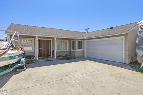 Photo of 320 D Street, Fillmore, CA 93015 (MLS # V1-29843) Photo of 320 D Street, Fillmore, CA 93015 (MLS # V1-29843)