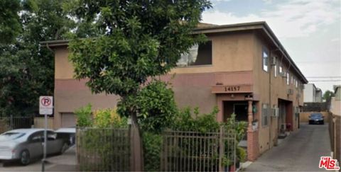 Photo of 14157 Calvert Street, Van Nuys, CA 91401 (MLS # 26701497)