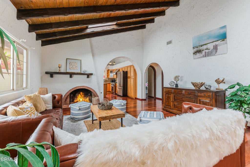 Oxnard, California, 93035, United States, 3 Bedrooms Bedrooms, ,2 BathroomsBathrooms,Residential,Active,2035110