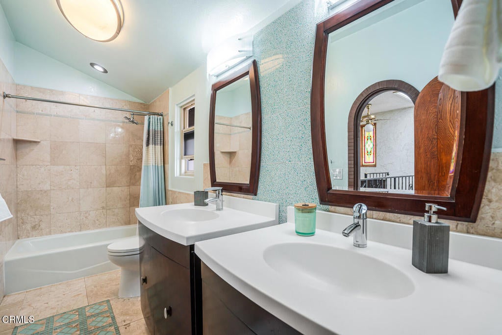 Oxnard, California, 93035, United States, 3 Bedrooms Bedrooms, ,2 BathroomsBathrooms,Residential,Active,2035110