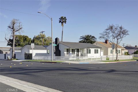 Photo of 2238 N N Keystone St, Burbank, CA 91504 (MLS # SR26039680)