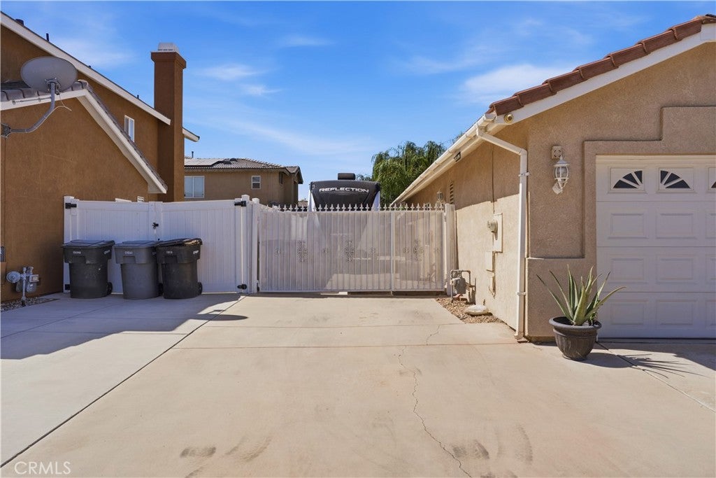 1022 Reinhart