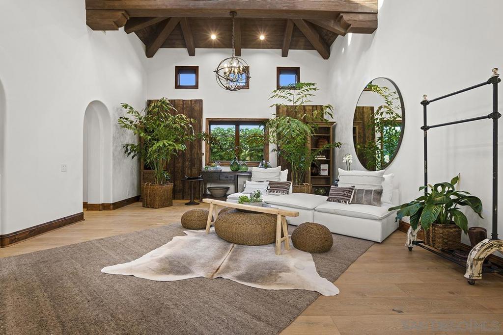 Rancho Santa Fe - Residential