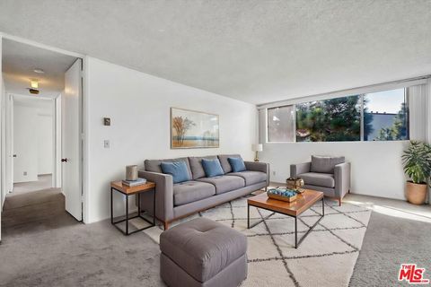 Photo of 6050 Canterbury Drive #E313, Culver City, CA 90230 (MLS # 26658233)