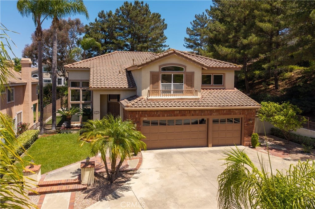 970 S Barton Court