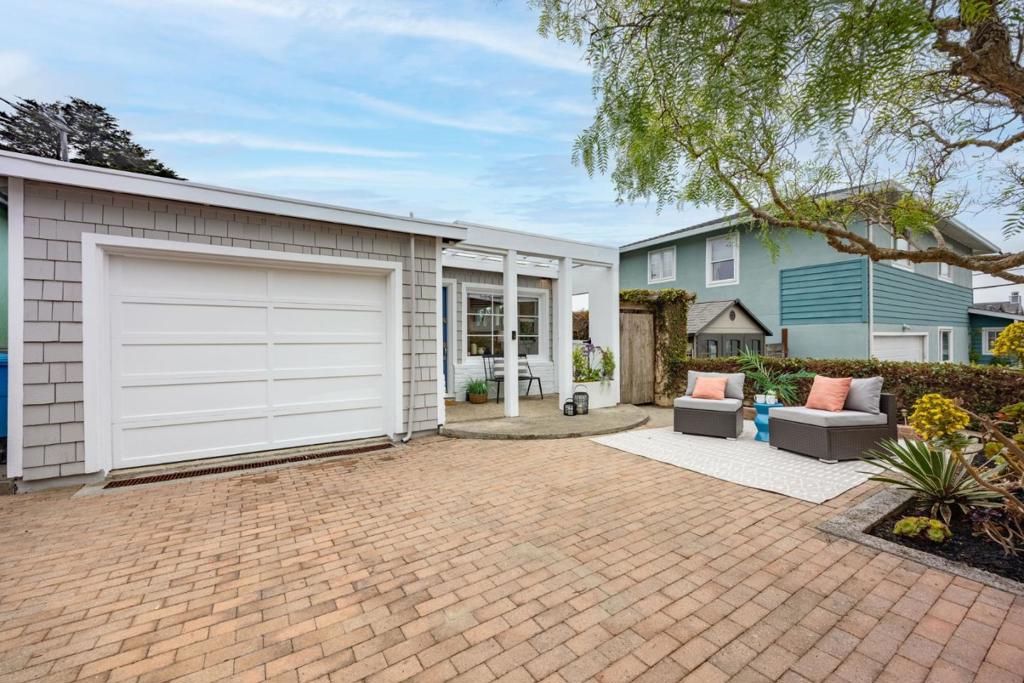 308 6th Street