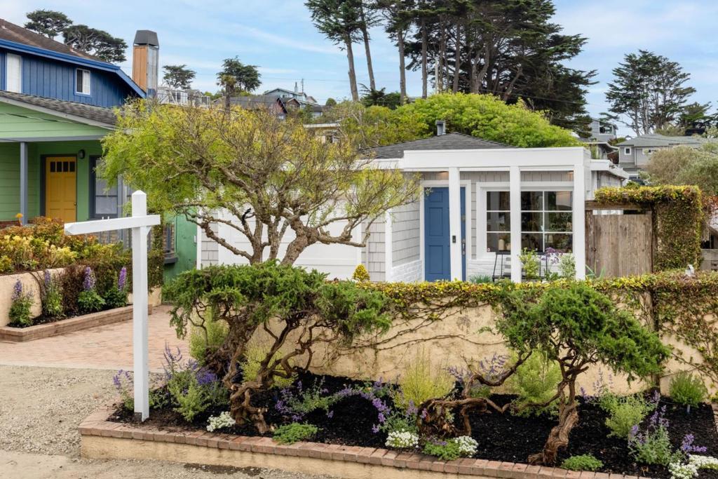308 6th Street